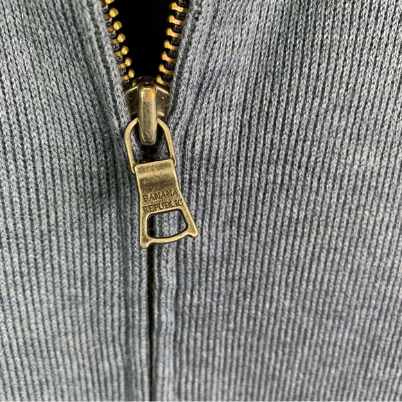 Banana Republic 1/4 Zip - Picture 6 of 10